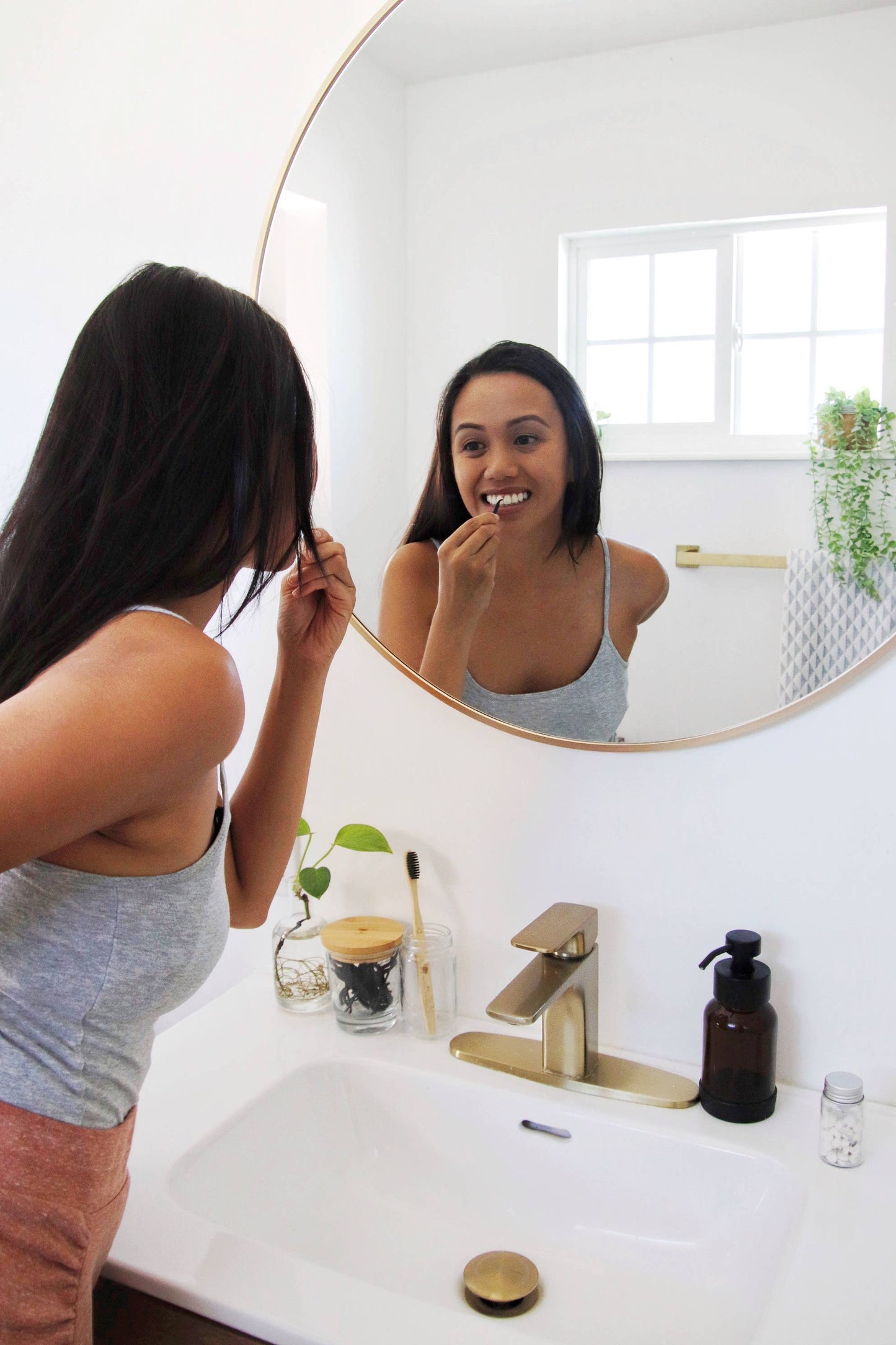 Biodegradable Charcoal Dental Floss Picks